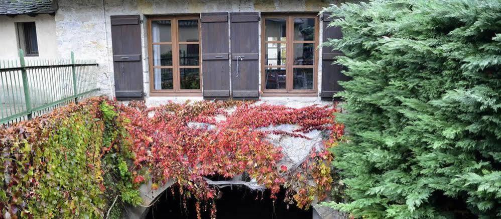 Logis Hotel Restaurant L'Auberge Du Chateau Muret-le-Château 외부 사진